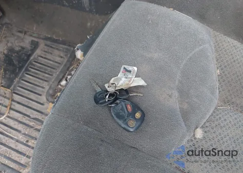 2005 Chevrolet Silverado 1500 Z71 из США, поврежденный, VIN 1GCEK19B25E325317